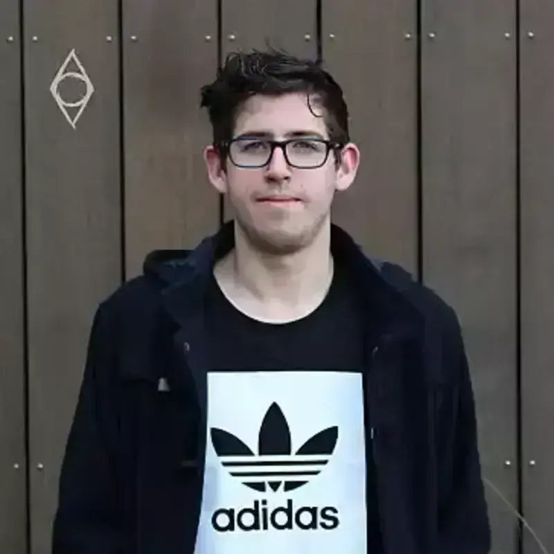 Oskar Howell headshot photo