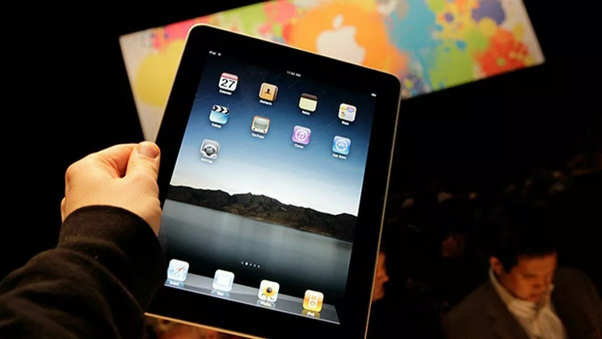 Найти айпад. IPAD 2011. Планшет теле2. IPAD самый старый. Айпад за 7000