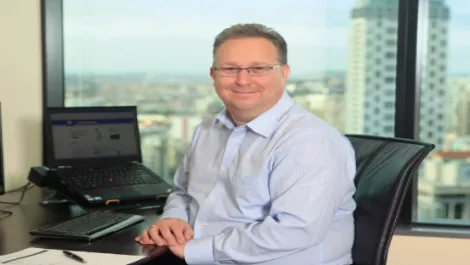 Netapp eyes top spot