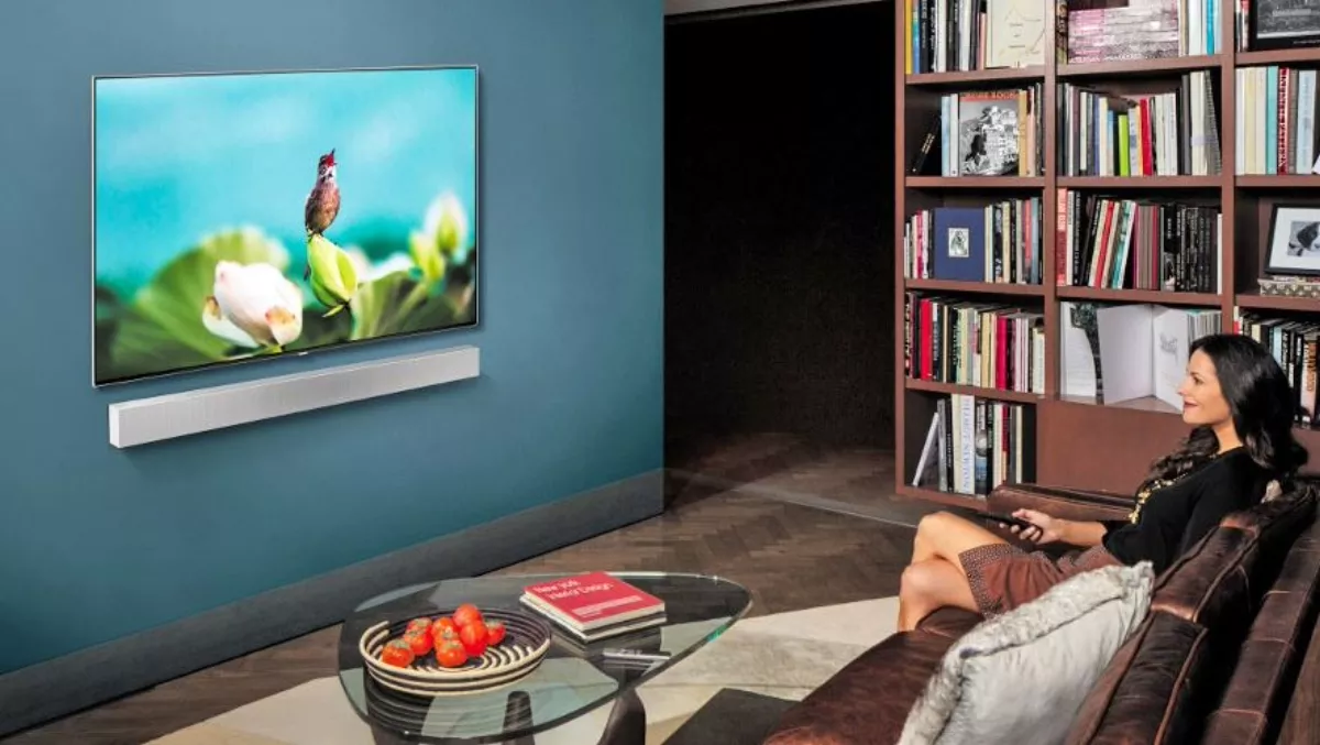 Samsung unveils distortion cancelling soundbar