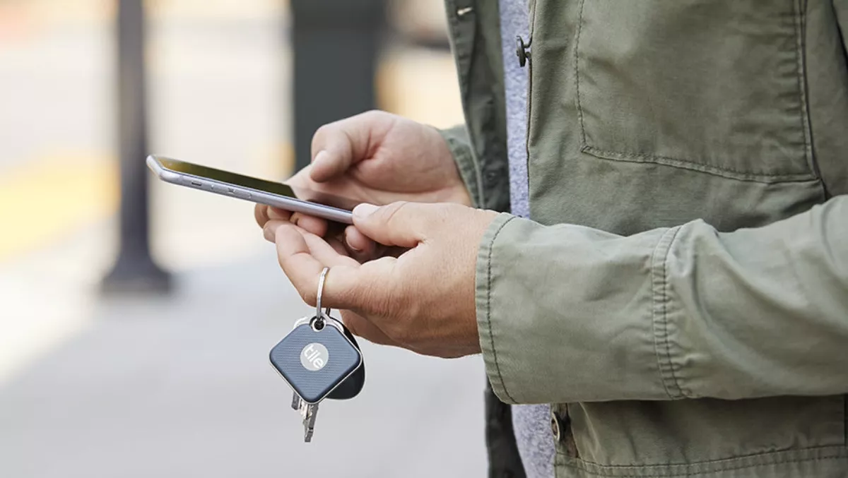 Tile mate vs Tile pro: Which is the best Bluetooth tracker for finding your  keys?