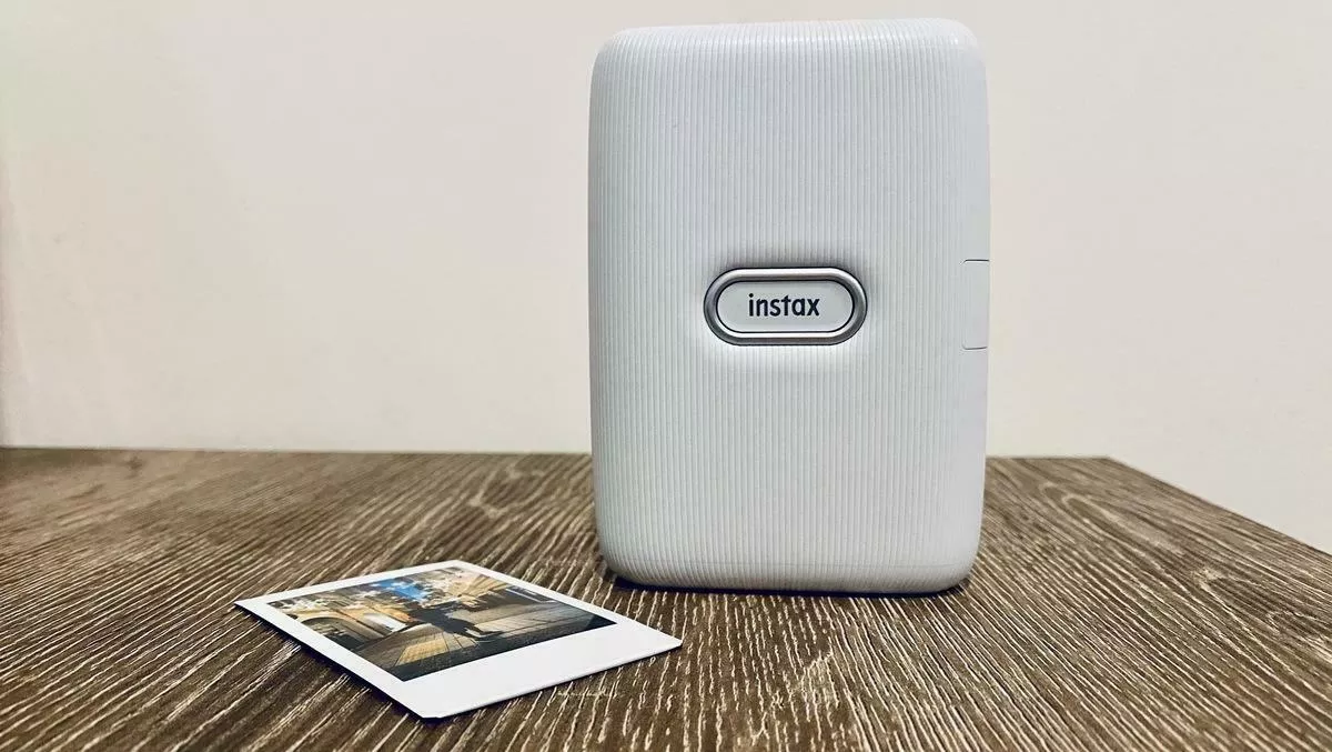 Review: Fujifilm Instax Mini Link Smartphone Instax Printer