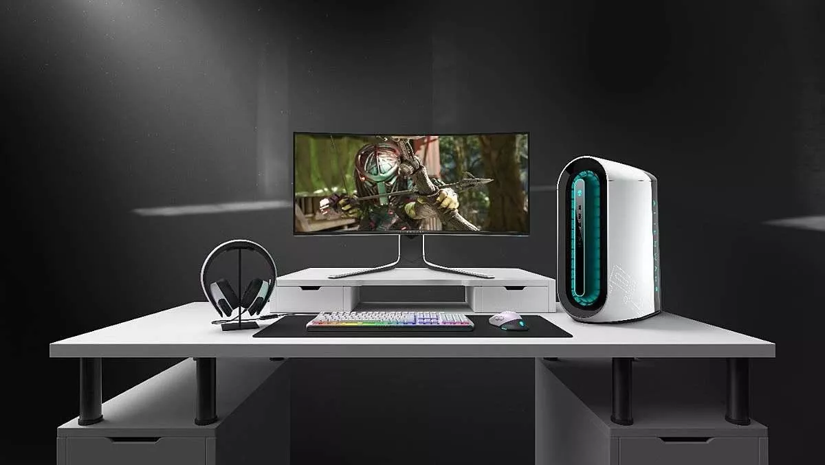 Gaming desk deals alienware