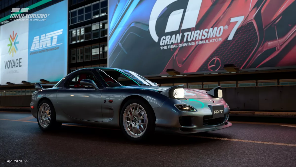 Gran Turismo 7 singleplayer requires online at all times
